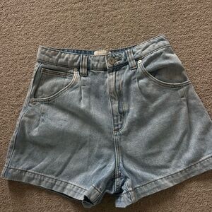 A brand Light Blue Women's High-Rise Jean Shorts size 26